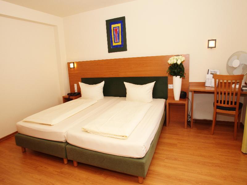 Memphis Hotel 4*