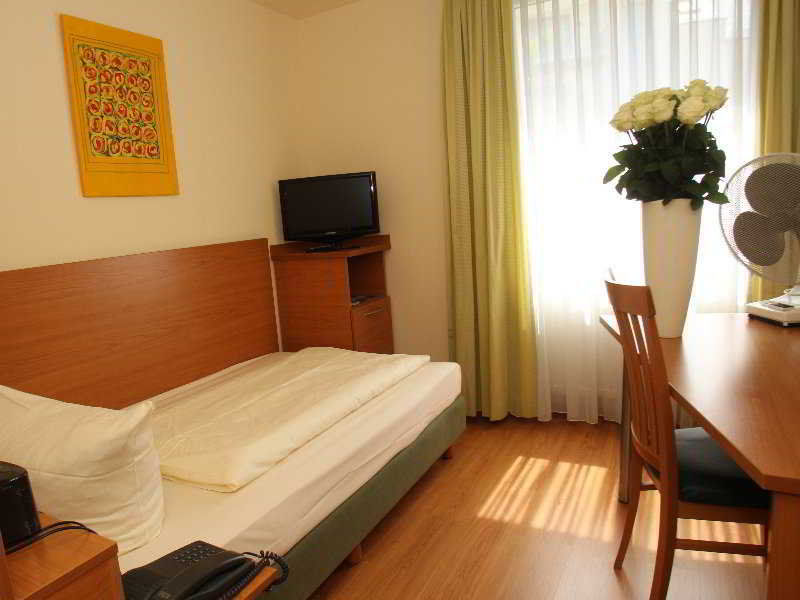 Memphis Hotel 4*