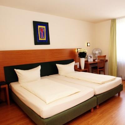 Memphis Hotel